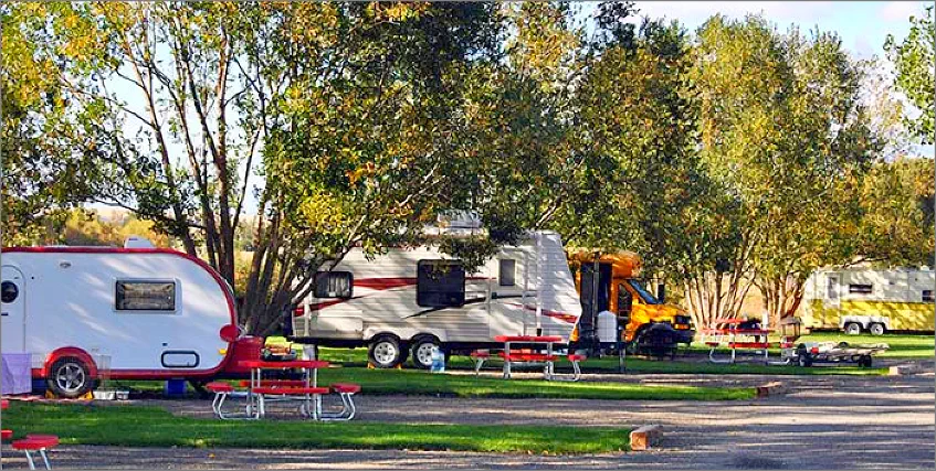 Creekside RV campers at the Mountain View RV Campground near Joseph, Oregon