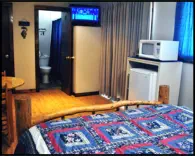 Relax in the Fishermans Room with satellite TV, fridge, microwave, free Wi-Fi and air conditioning.