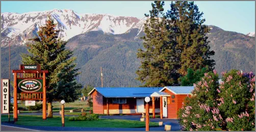 Welcome to the Mt. View Motel & RV Park, a retro motel near Joseph, Oregon
